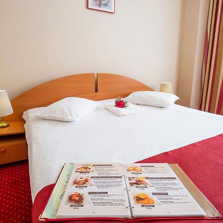 Hotel Dana Satu Mare Exterior photo