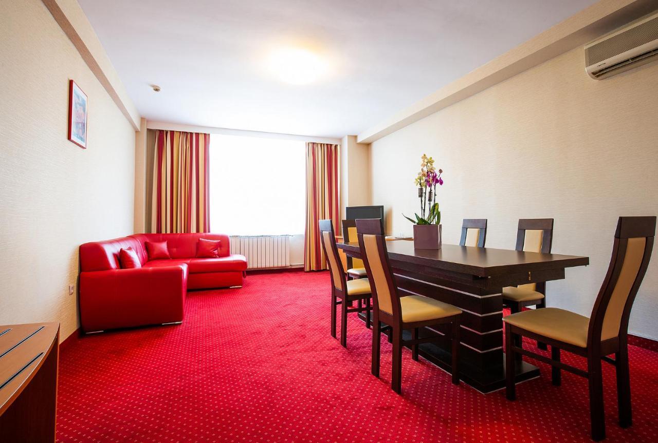 Hotel Dana Satu Mare Exterior photo